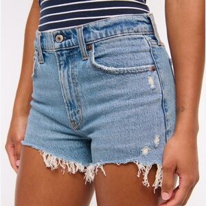 Abercrombie & Fitch High Rise The Mom Short